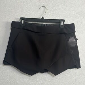 Zara Black Skorts Sleek Modern Design